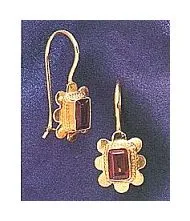 14k Garnet Rose Earrings