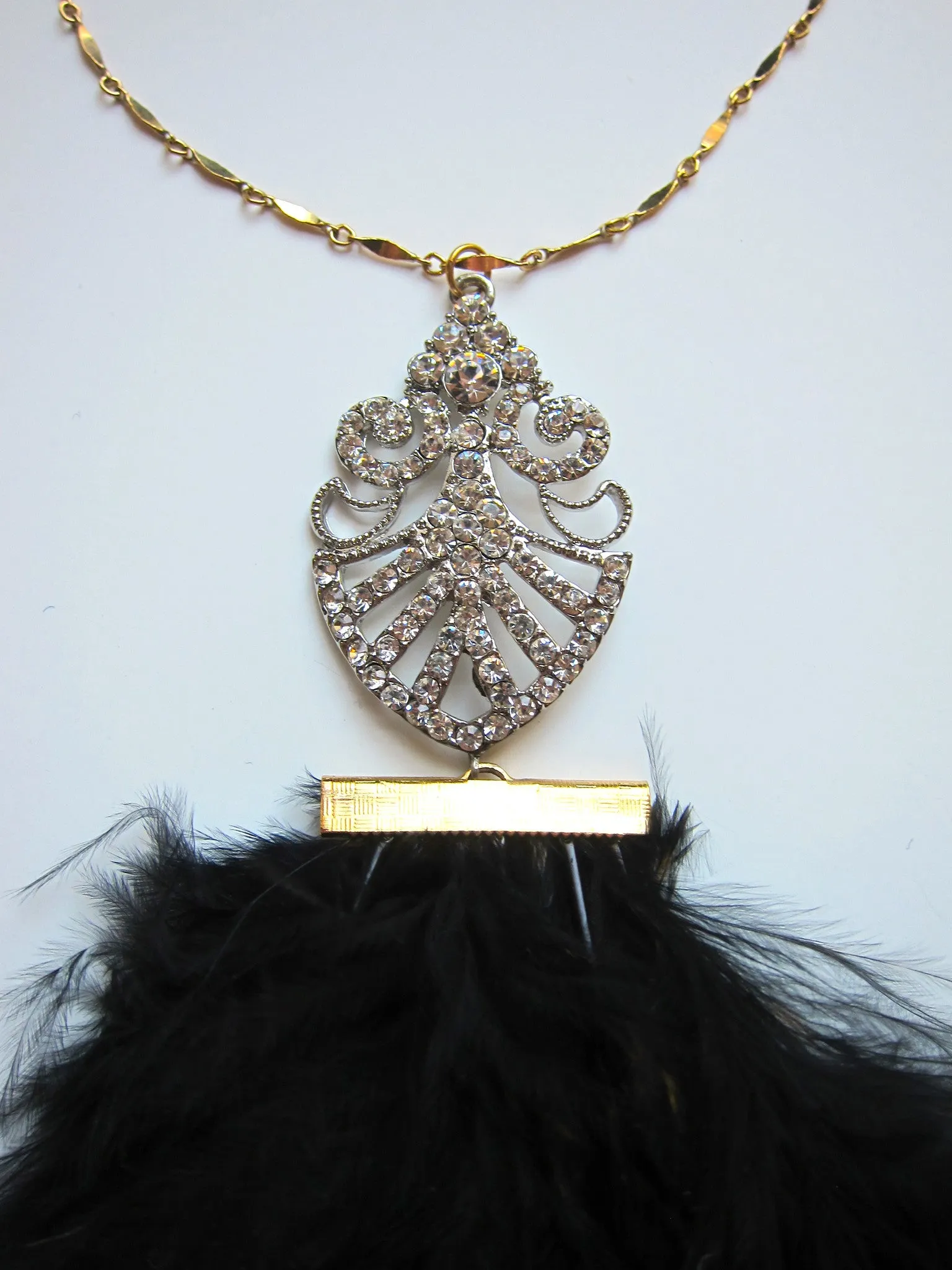 Art Deco Feather Pendant Necklace