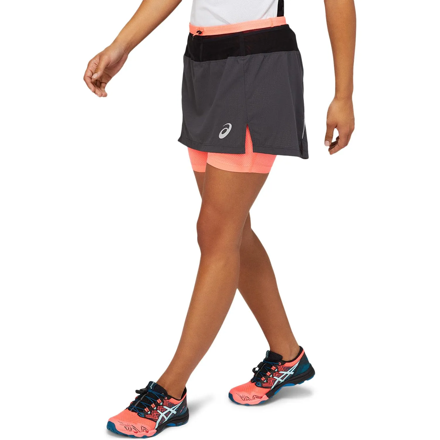 Asics Women&#x27;s Fujitrail Skort Graphite Grey/Blazing Coral | Buy Asics Women&#x27;s Fujitrail Skort Graphite Grey/Blazing Coral here | Outnorth