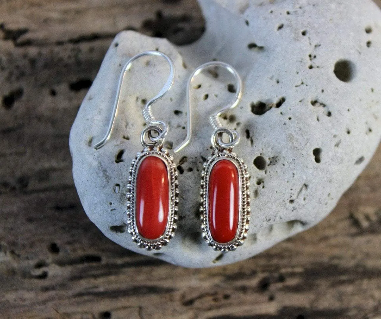 Coral Inlaid Oval Earrings