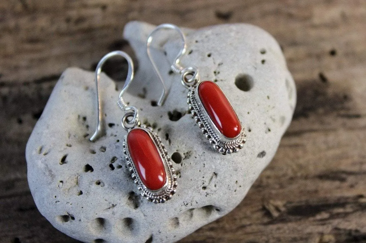 Coral Inlaid Oval Earrings