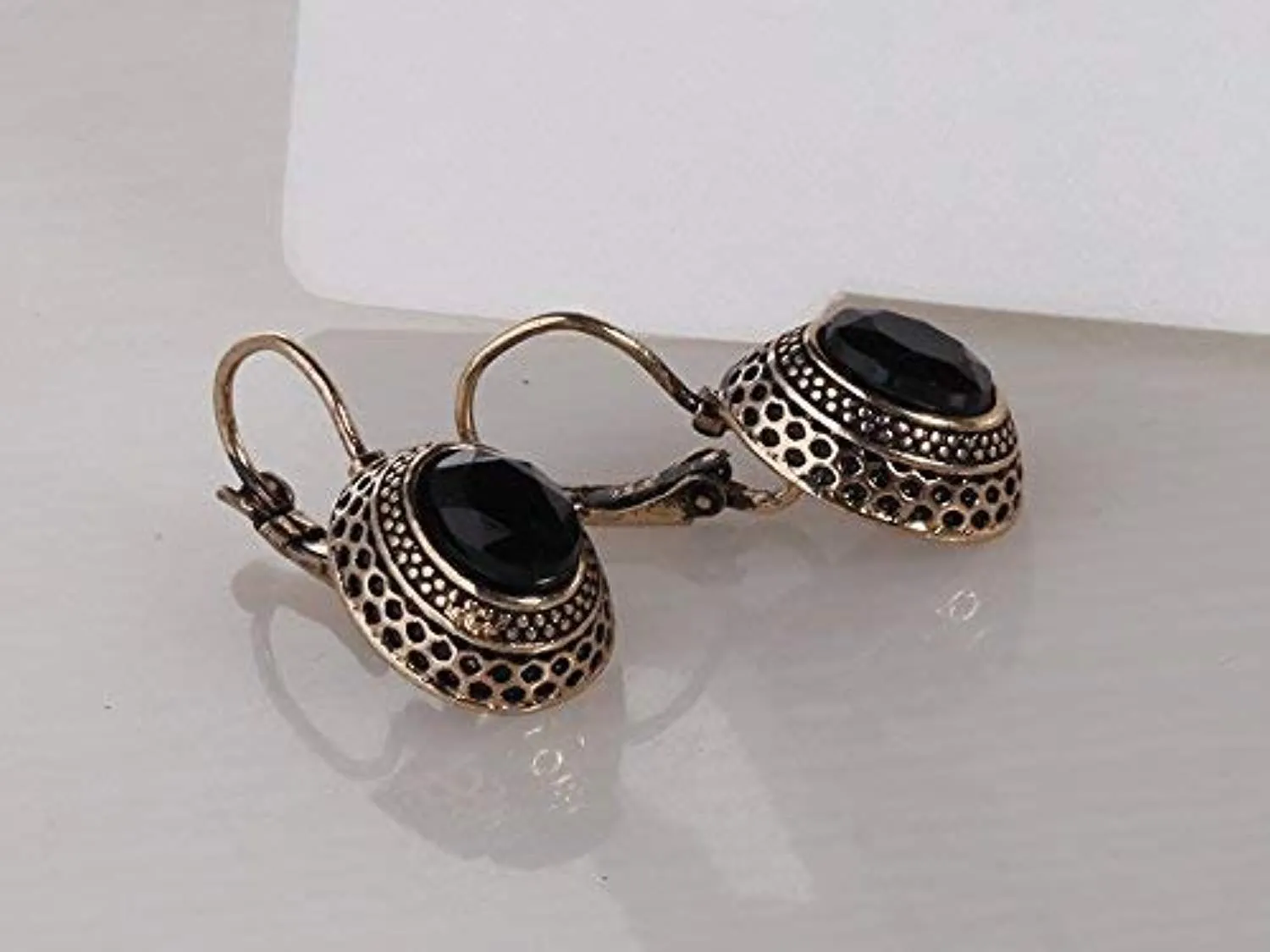 Electomania Antique Finish Classic Black Stone Inlaid Stud Earring Push Back Earrings