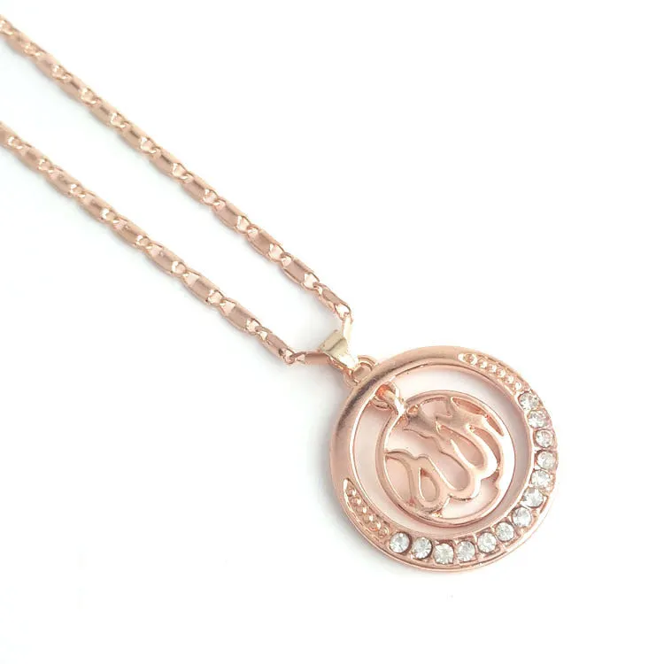 Elegant Alloy Pendant Necklace with Adjustable Chain for Women