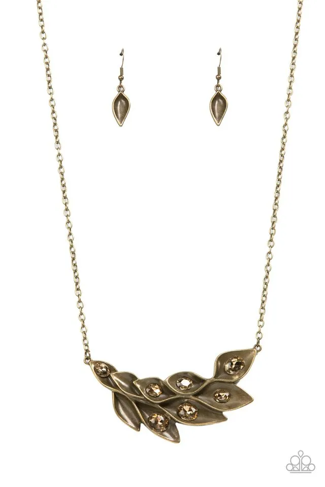 Paparazzi Necklace ~ Enviable Elegance - Brass