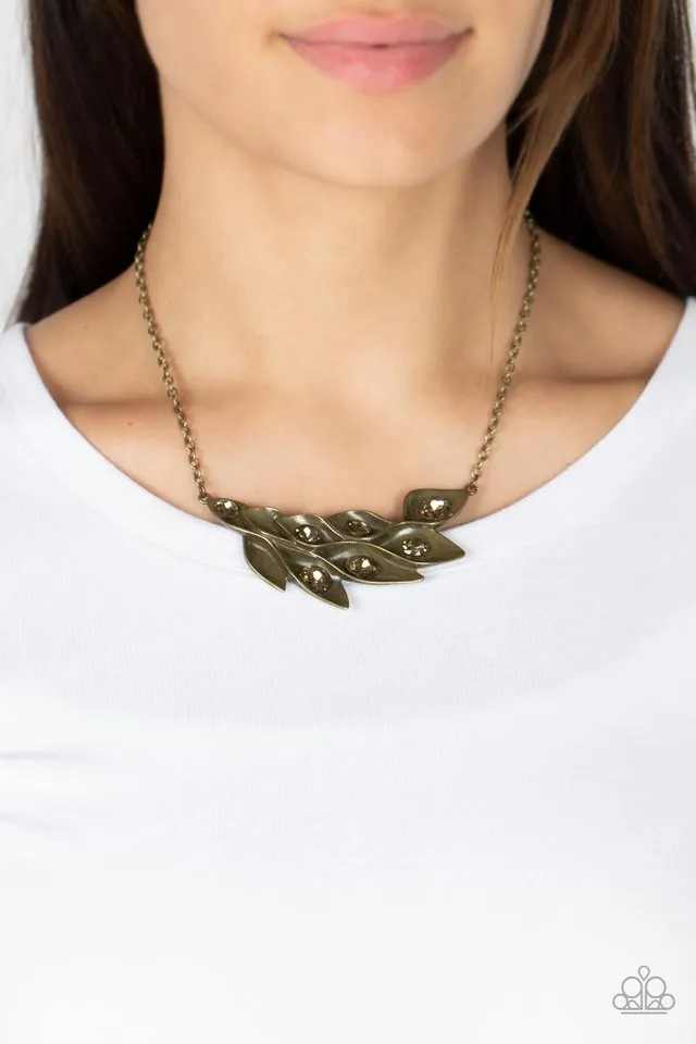 Paparazzi Necklace ~ Enviable Elegance - Brass