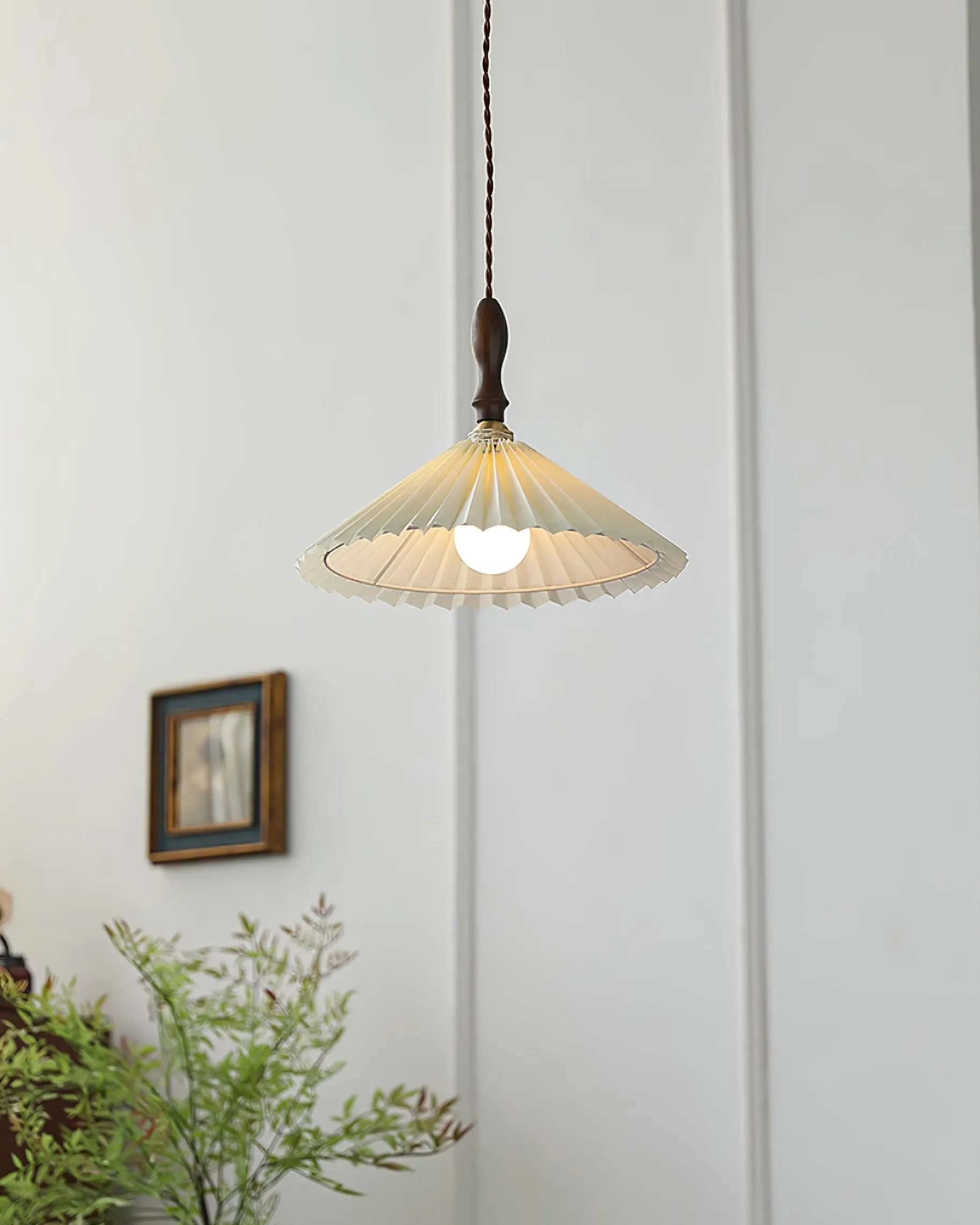 Prairie Pleated Pendant Lamp