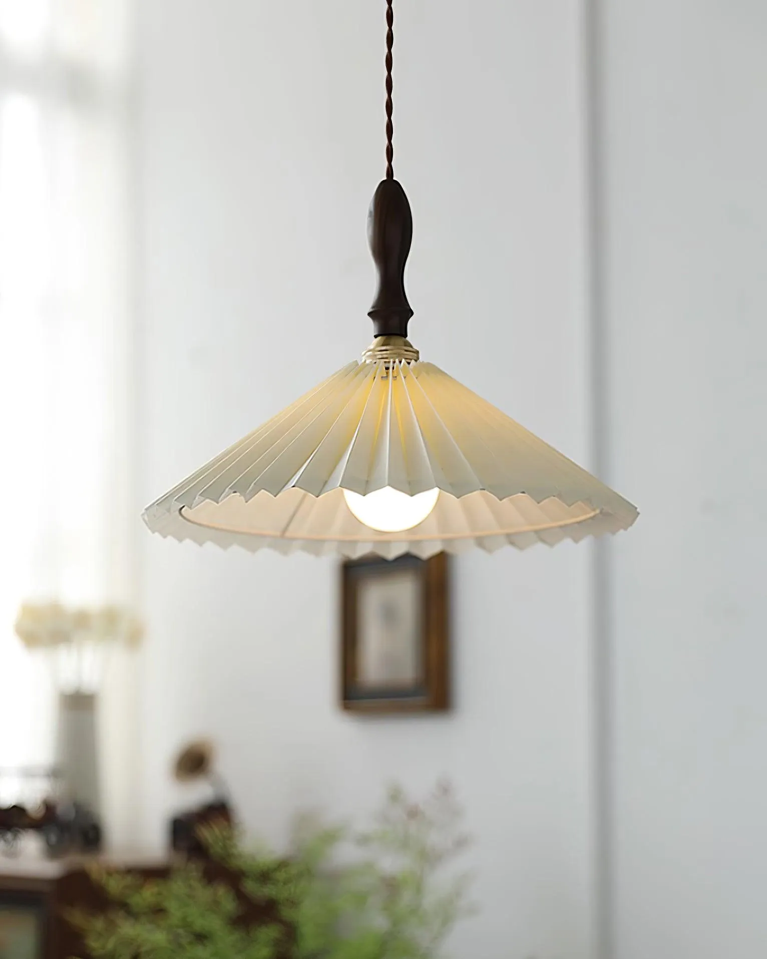 Prairie Pleated Pendant Lamp