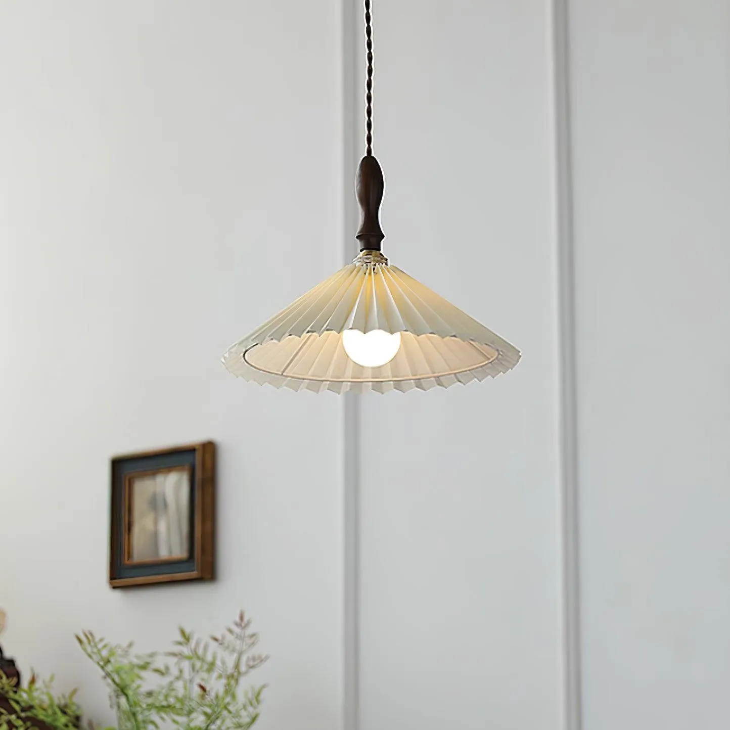 Prairie Pleated Pendant Lamp