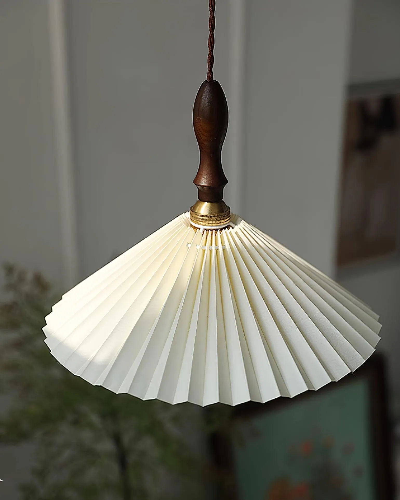 Prairie Pleated Pendant Lamp