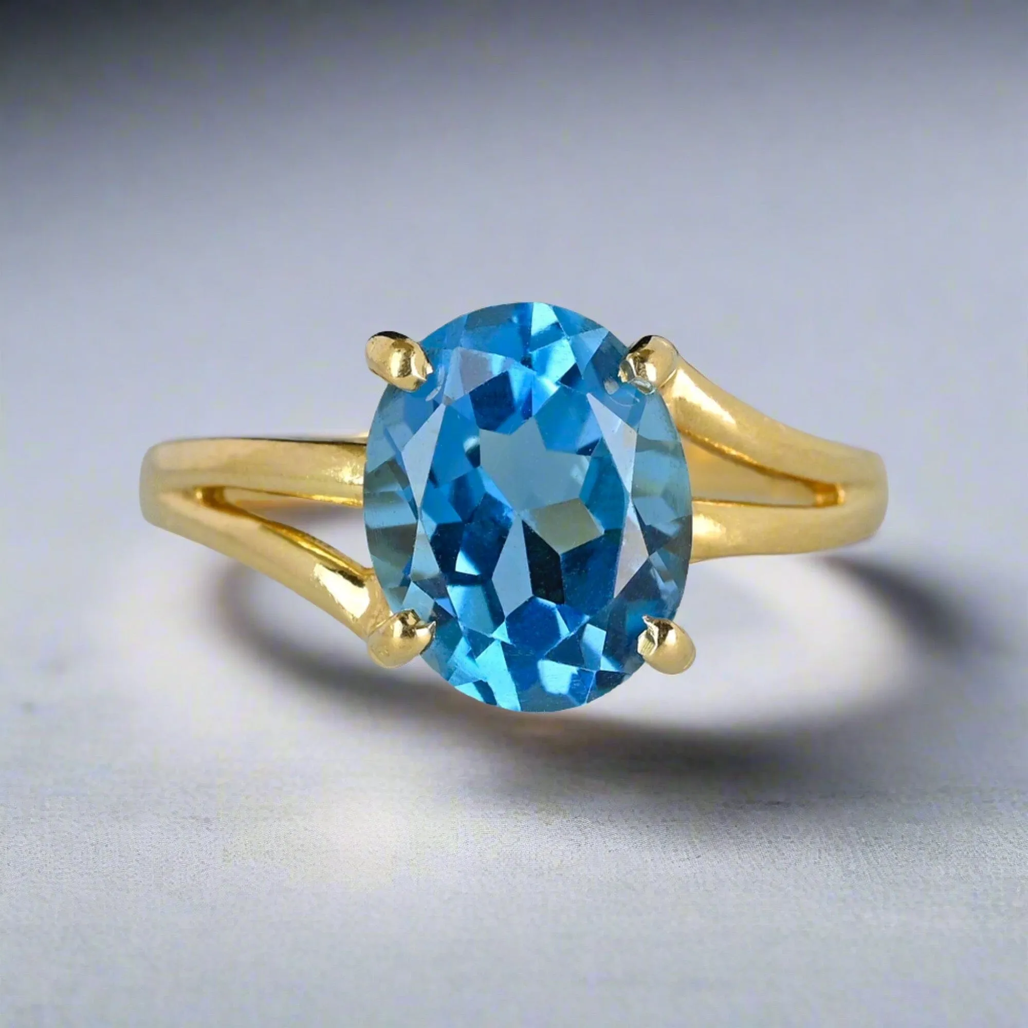 Vintage MidCentury 14K Gold Oval Blue Topaz Ring